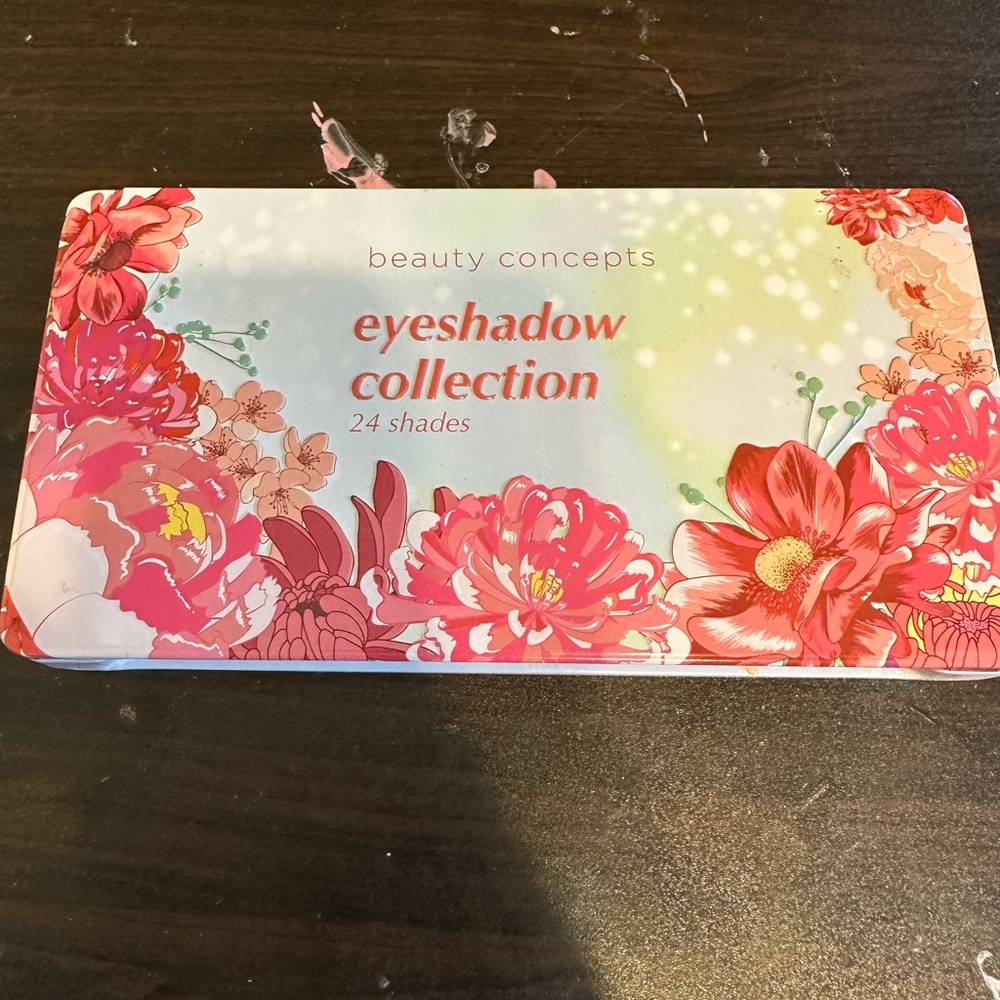 Make up pallet